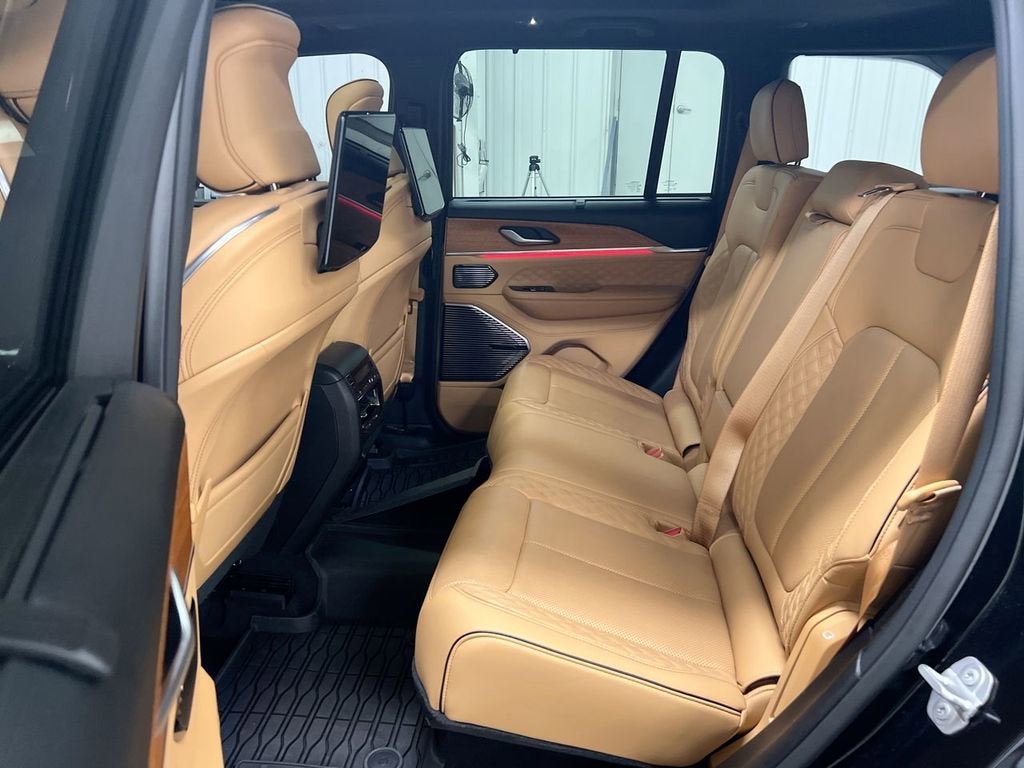 2023 Jeep Grand Cherokee Summit Reserve