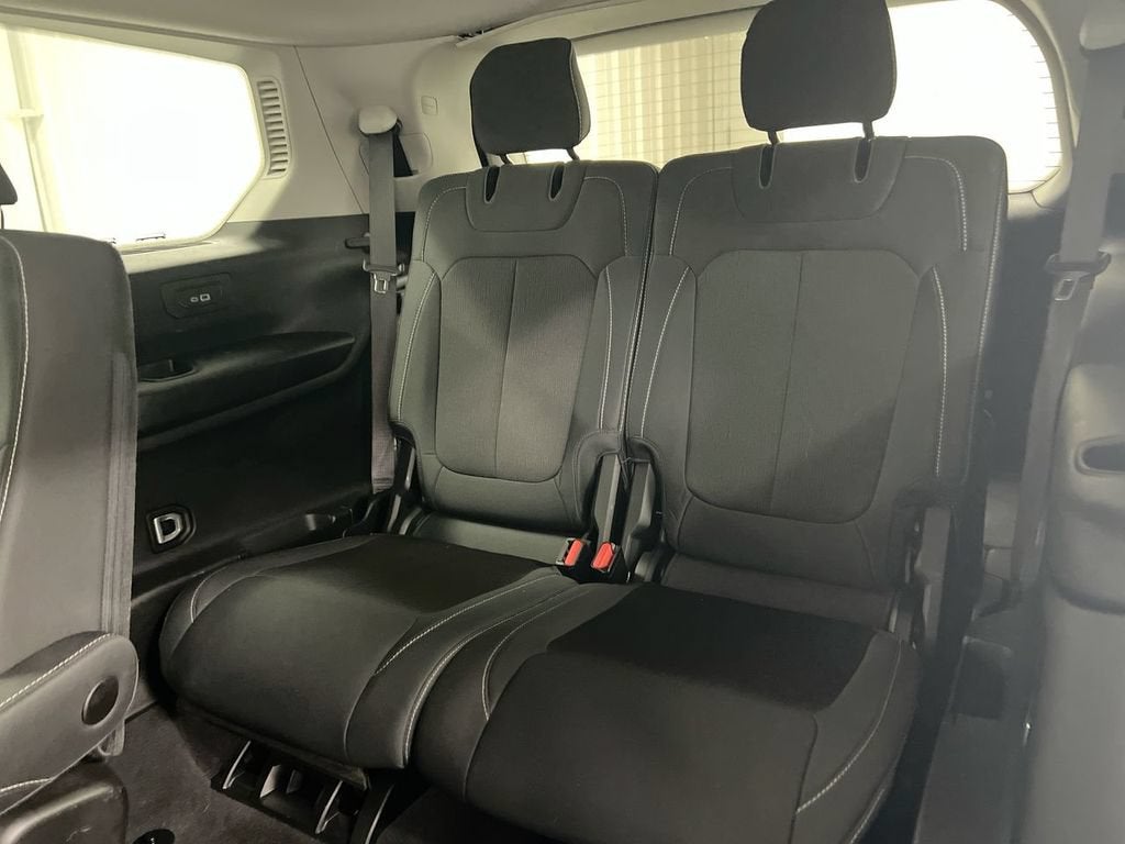 2022 Jeep Grand Cherokee L Laredo