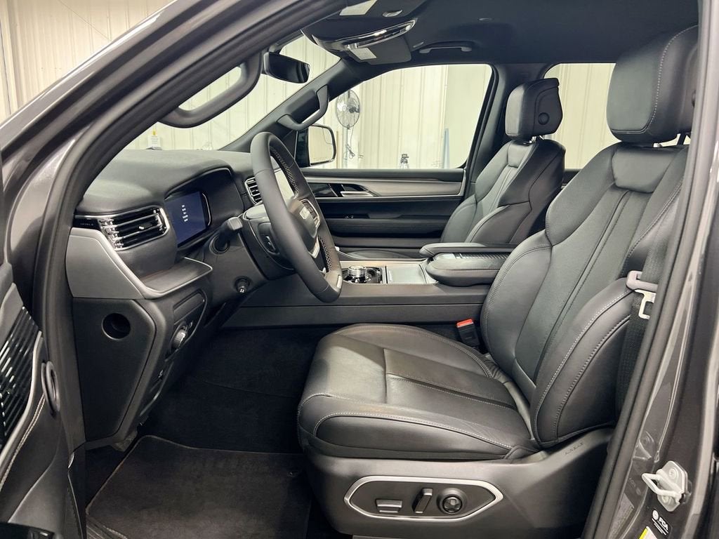 2026 Jeep Grand Wagoneer Limited Altitude