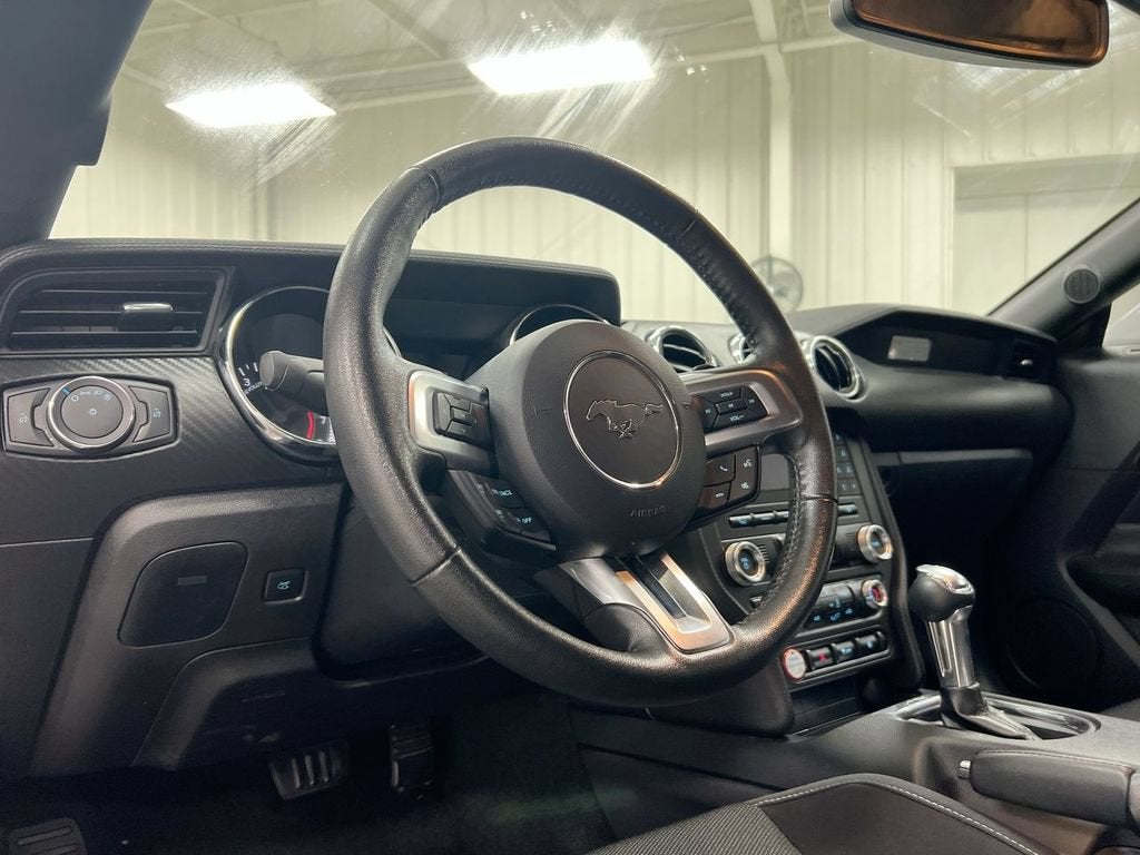 2016 Ford Mustang V6