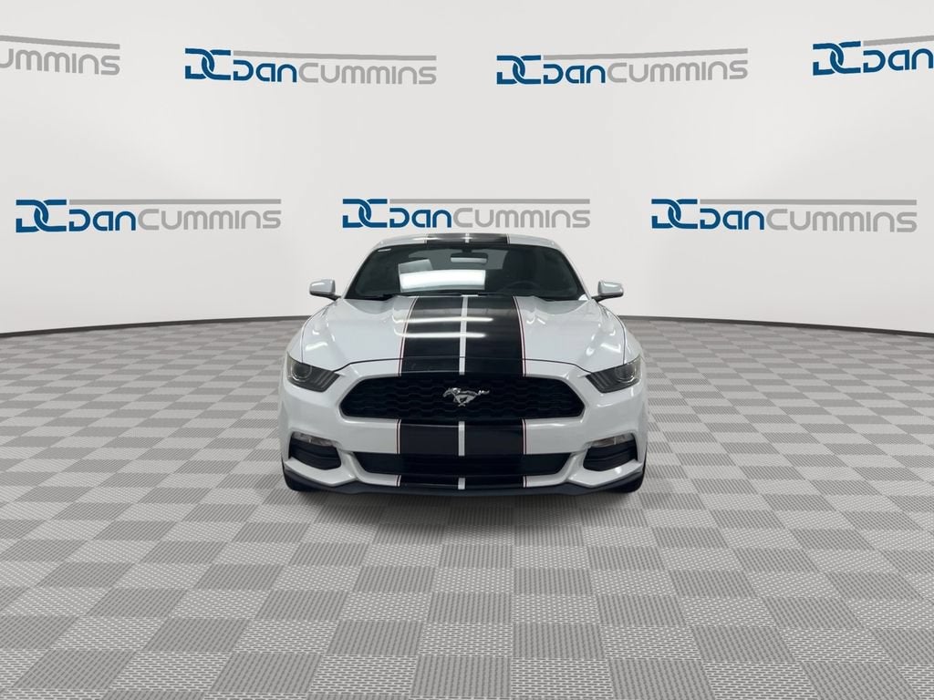 2016 Ford Mustang V6