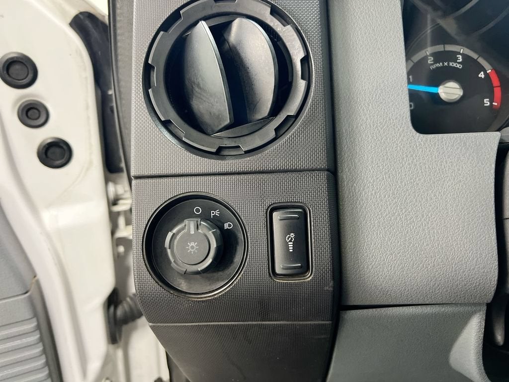 2012 Ford Super Duty F-550 DRW XL