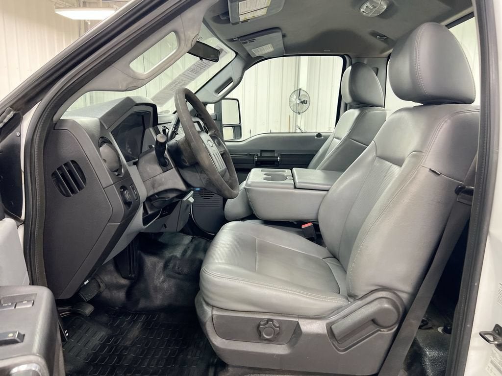 2012 Ford Super Duty F-550 DRW XL