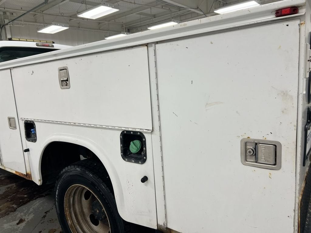 2012 Ford Super Duty F-550 DRW XL