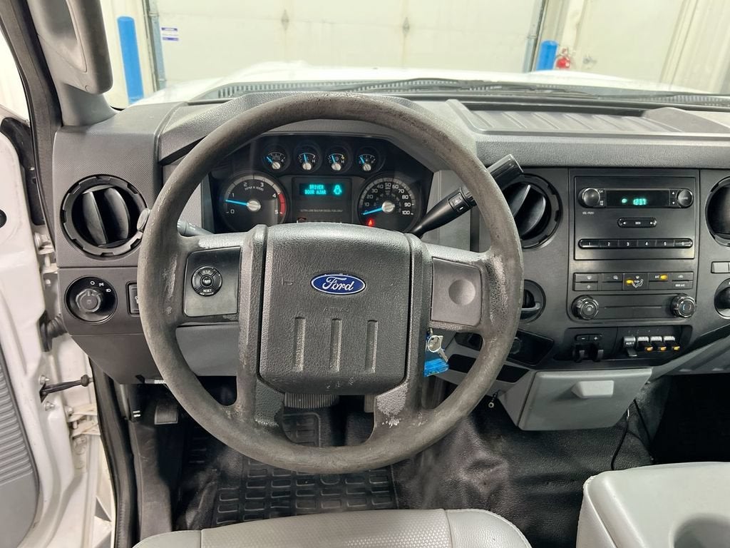 2012 Ford Super Duty F-550 DRW XL