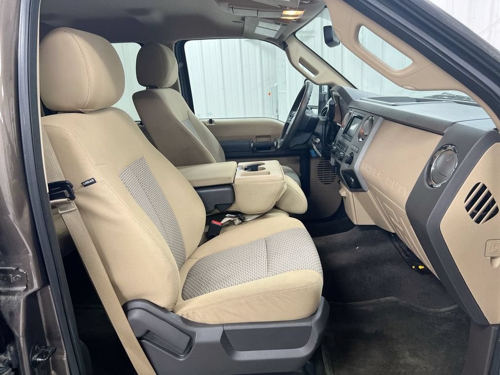 2016 Ford Super Duty F-350 SRW Lariat