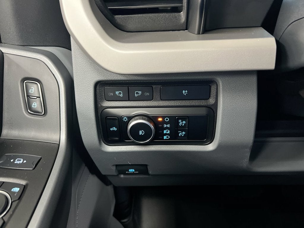 2024 Ford Super Duty F-350 SRW XL