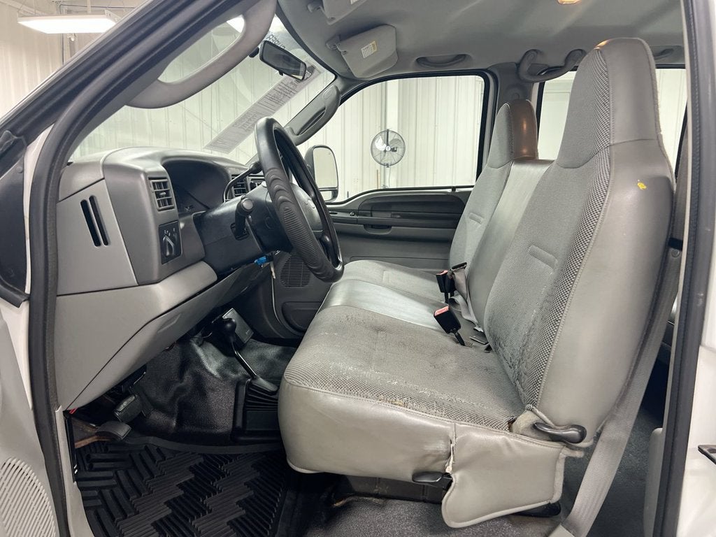 2004 Ford Super Duty F-250 XL