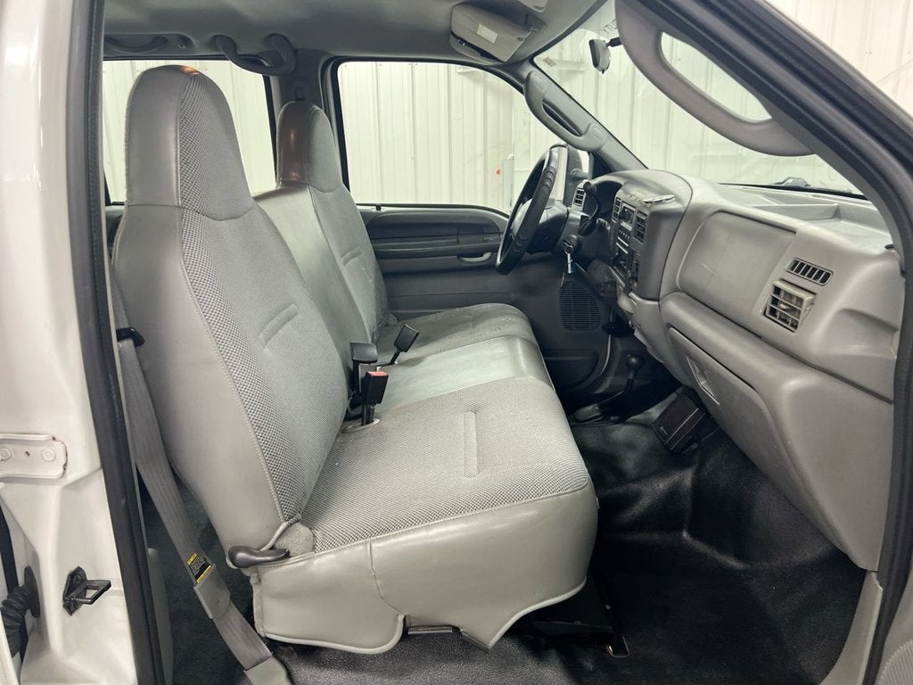 2004 Ford Super Duty F-250 XL