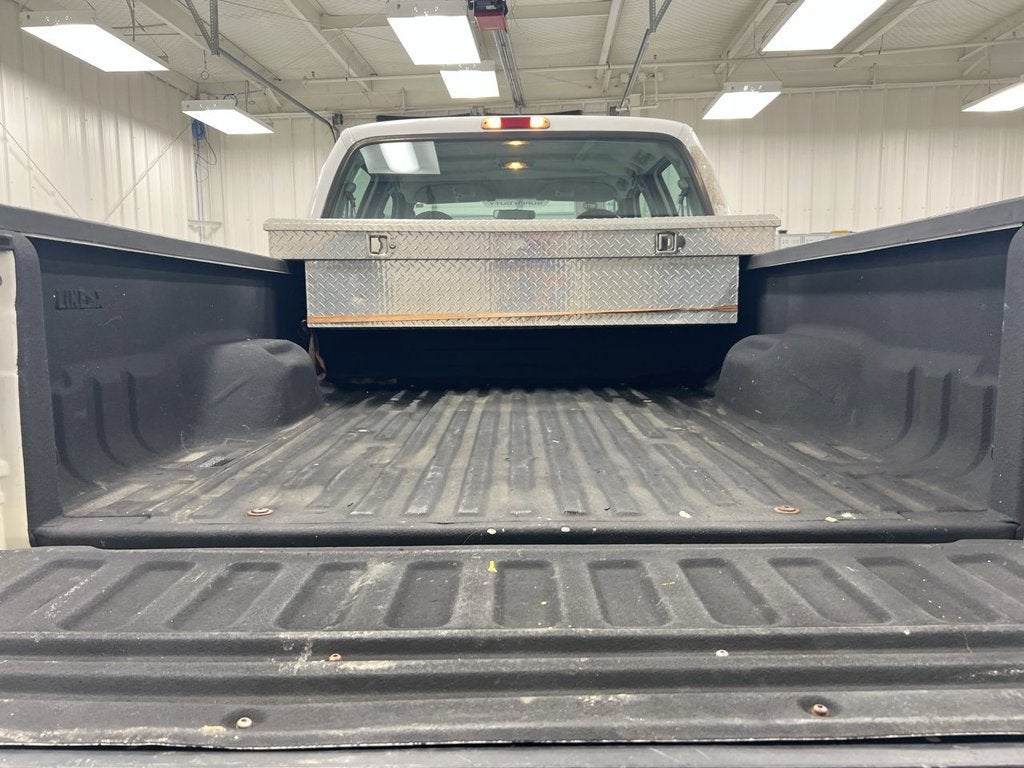 2004 Ford Super Duty F-250 XL