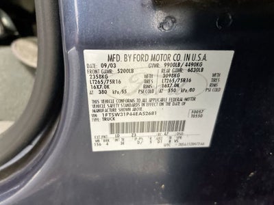 2004 Ford Super Duty F-350 SRW XL