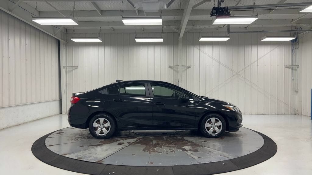 2017 Chevrolet Cruze LS