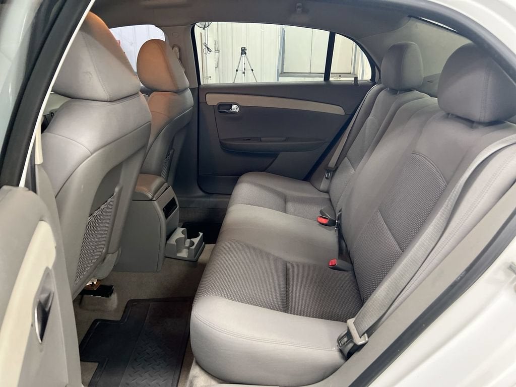 2011 Chevrolet Malibu LT w/1LT