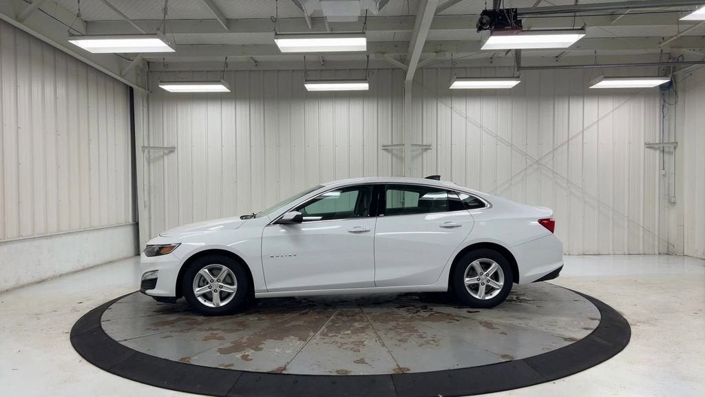2022 Chevrolet Malibu FL