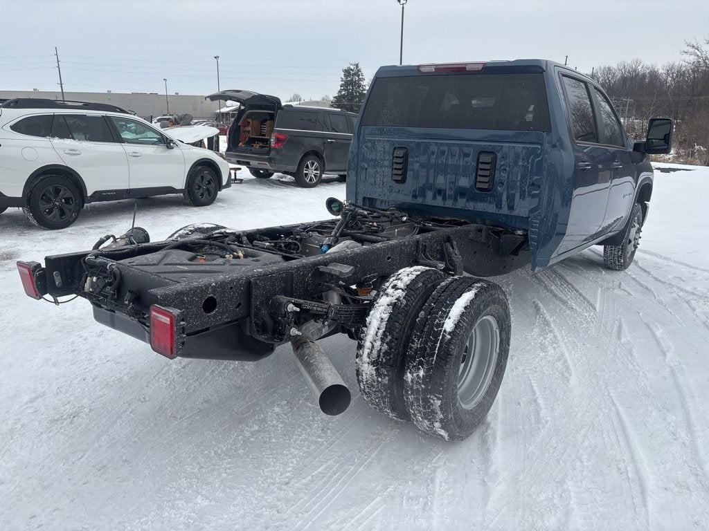 2026 Chevrolet Silverado 3500 HD Chassis Cab LT