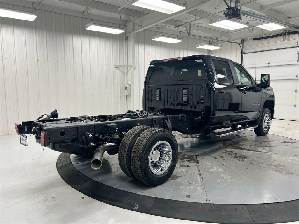 2026 Chevrolet Silverado 3500 HD Chassis Cab LT