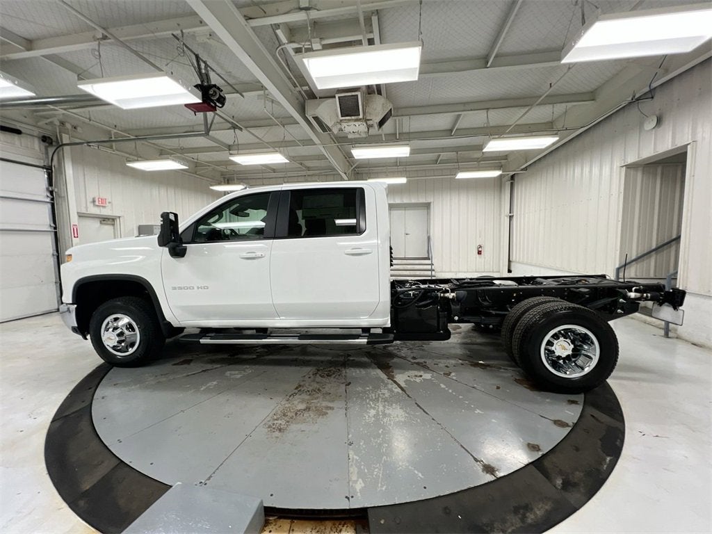 2026 Chevrolet Silverado 3500 HD Chassis Cab LT