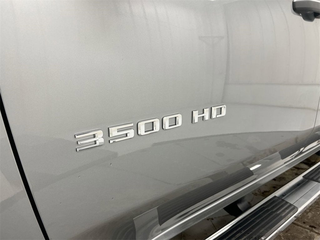 2026 Chevrolet Silverado 3500 HD WT DRW