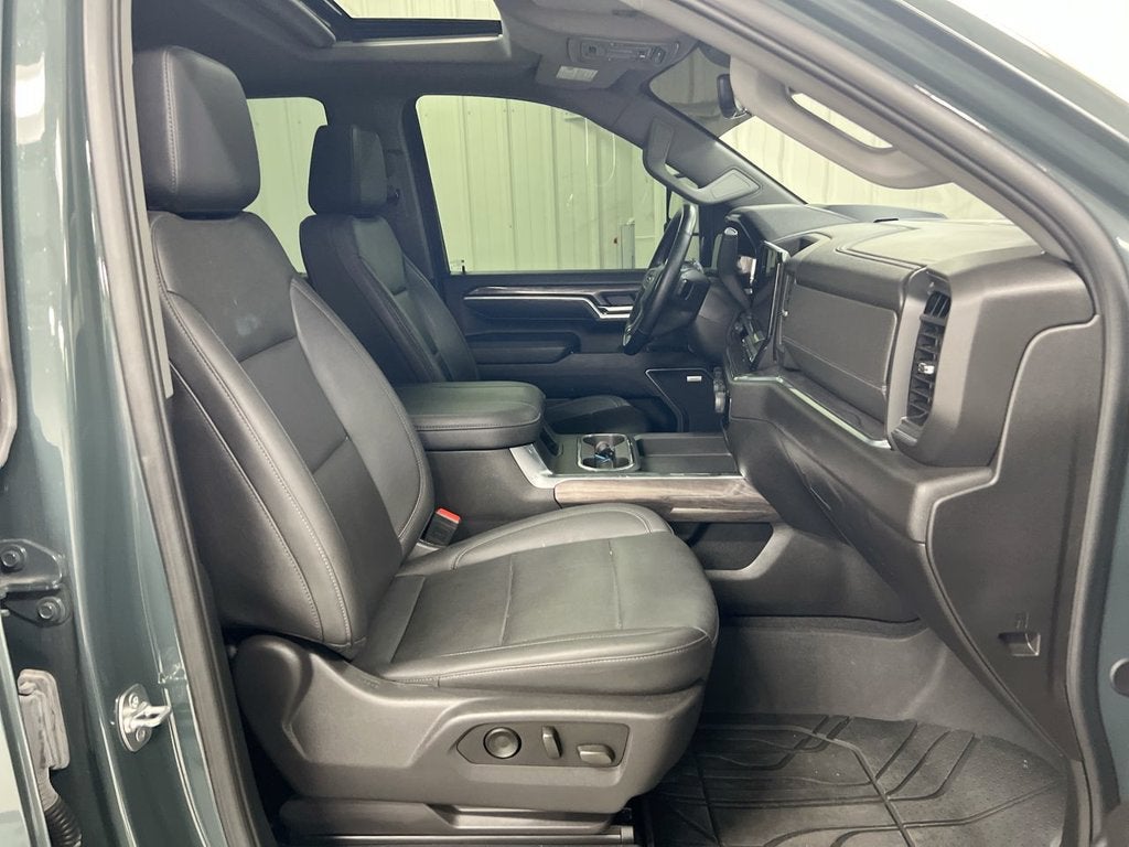 2025 Chevrolet Silverado 3500 HD LTZ