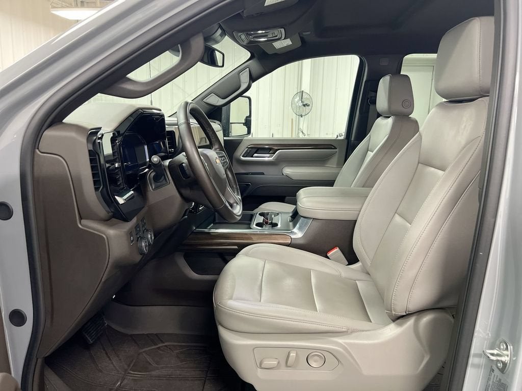 2024 Chevrolet Silverado 3500 HD LT DRW