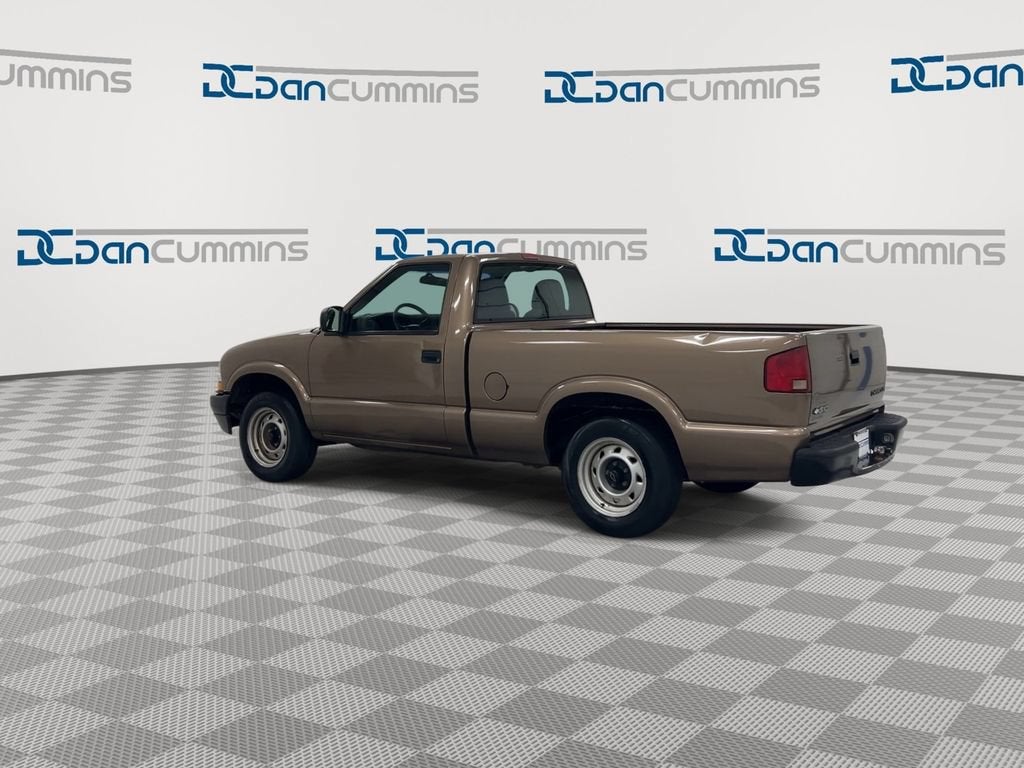 2003 Chevrolet S10 Base