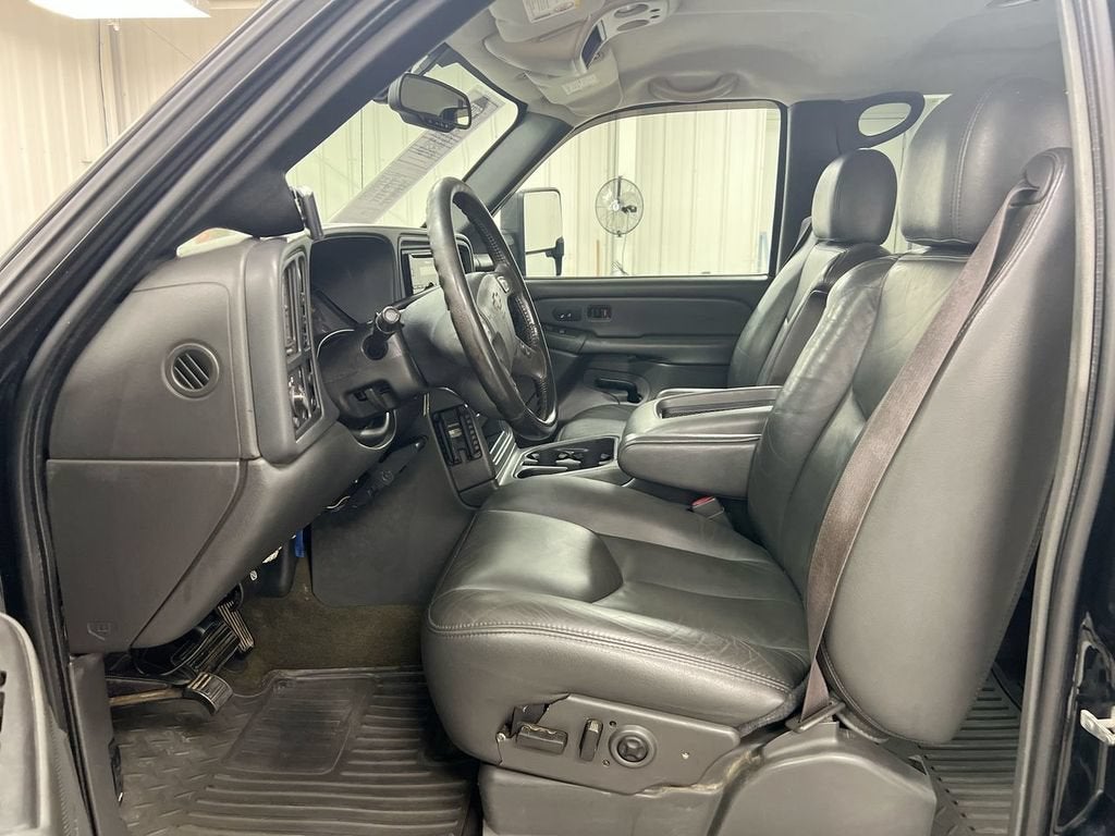 2004 Chevrolet Silverado 2500 HD LT