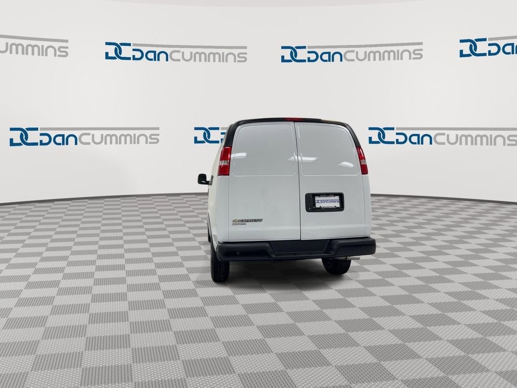 2026 Chevrolet Express Cargo WT