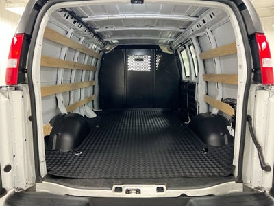 2025 Chevrolet Express Cargo WT