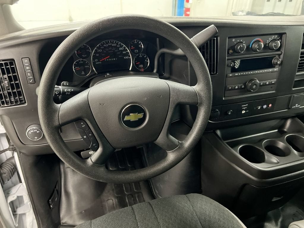 2025 Chevrolet Express Cargo WT