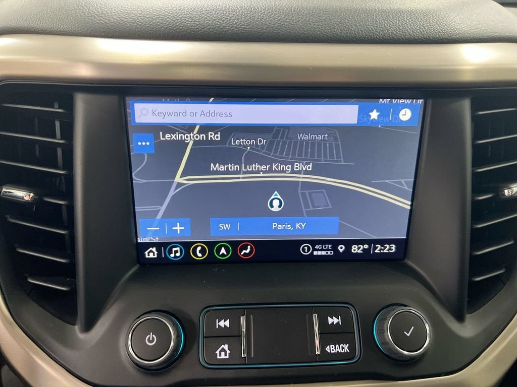 2023 GMC Acadia Denali