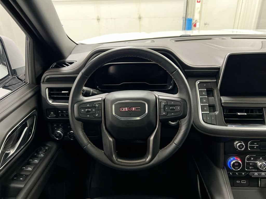 2022 GMC Yukon XL AT4
