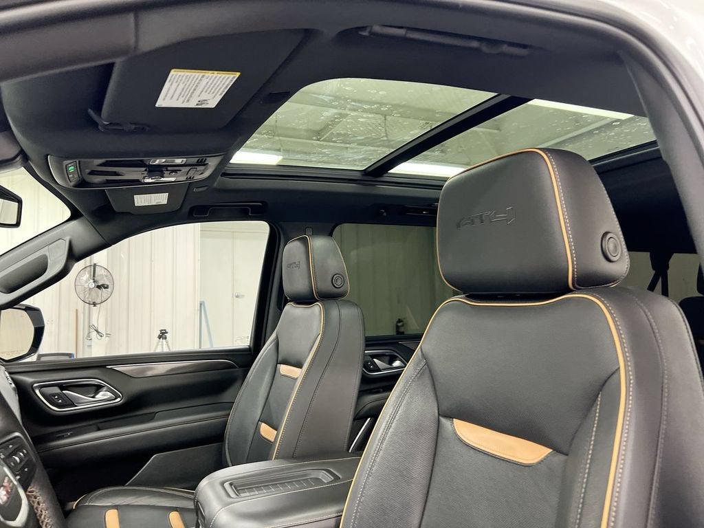 2022 GMC Yukon XL AT4