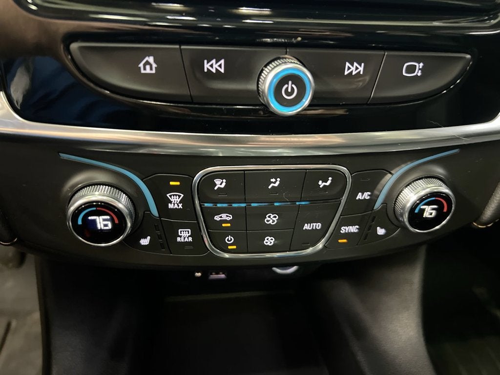 2021 Chevrolet Traverse LT Leather