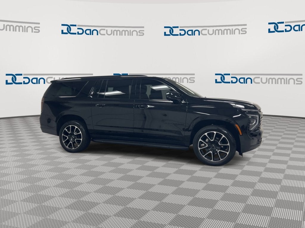 2025 Chevrolet Suburban RST