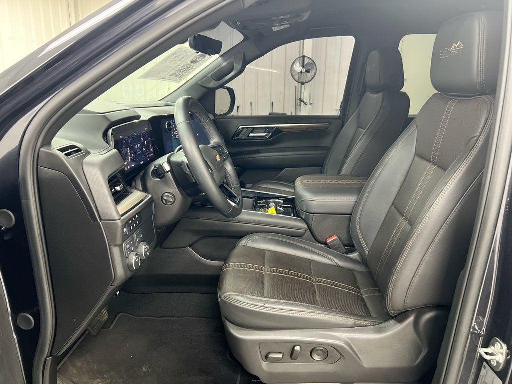 2025 Chevrolet Suburban High Country