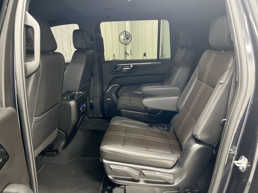 2025 Chevrolet Suburban High Country