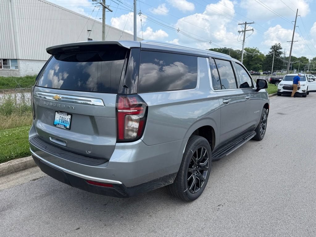 2023 Chevrolet Suburban LT