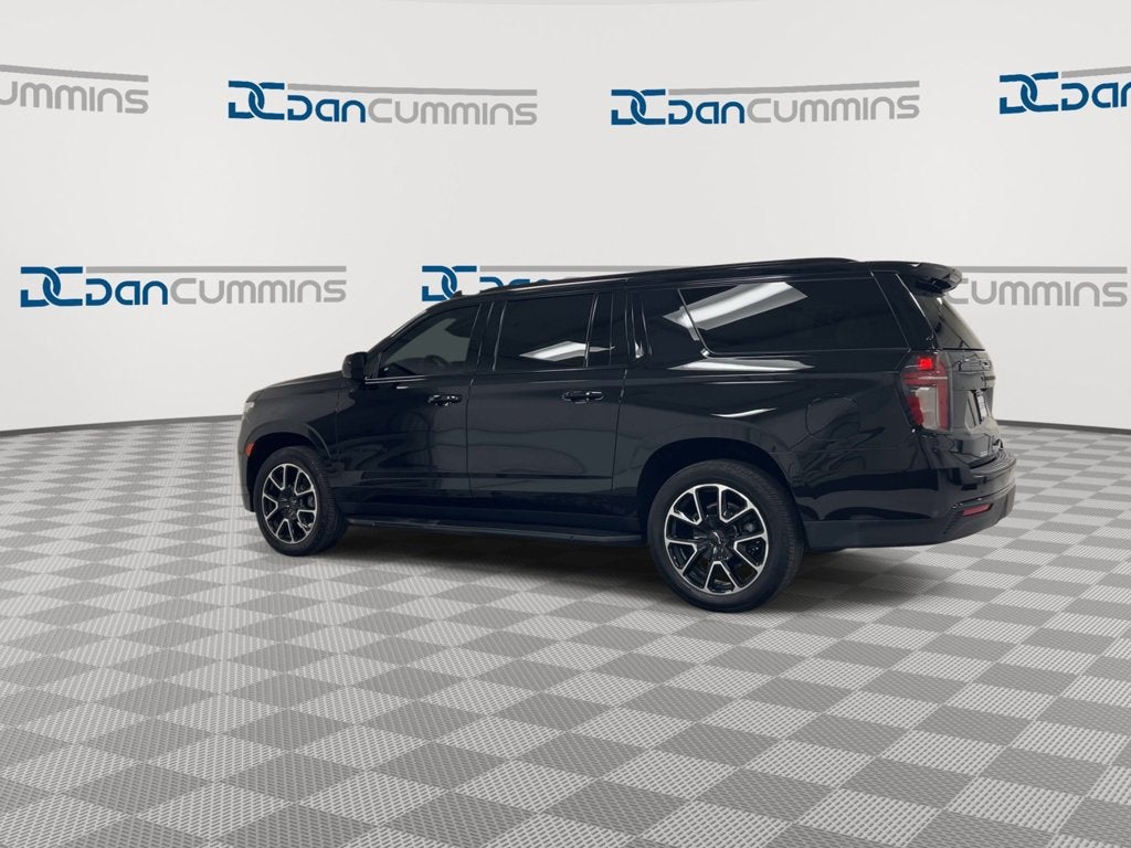 2023 Chevrolet Suburban RST