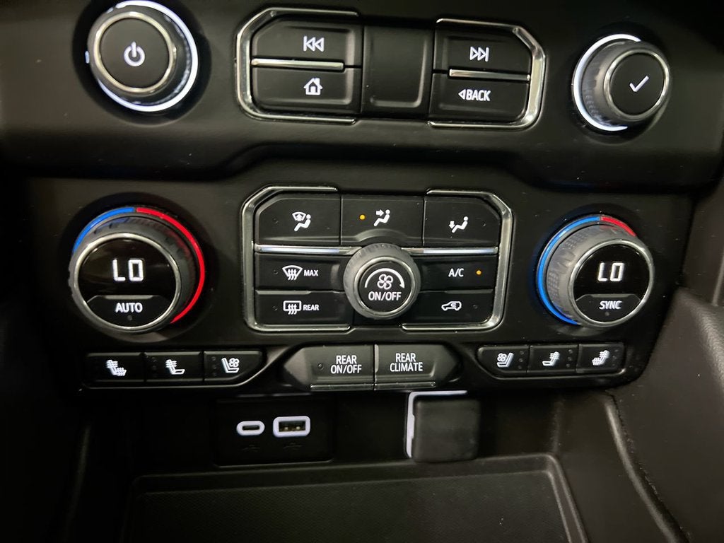 2024 Chevrolet Suburban High Country