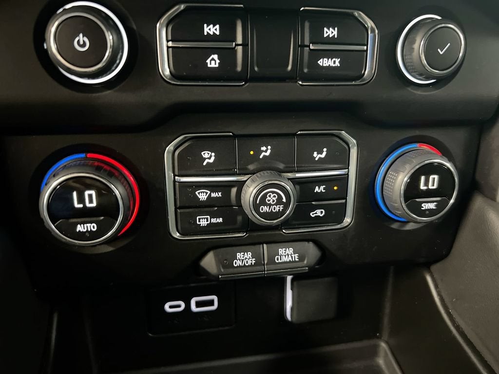 2024 Chevrolet Tahoe LS