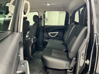 2017 Nissan Titan SV