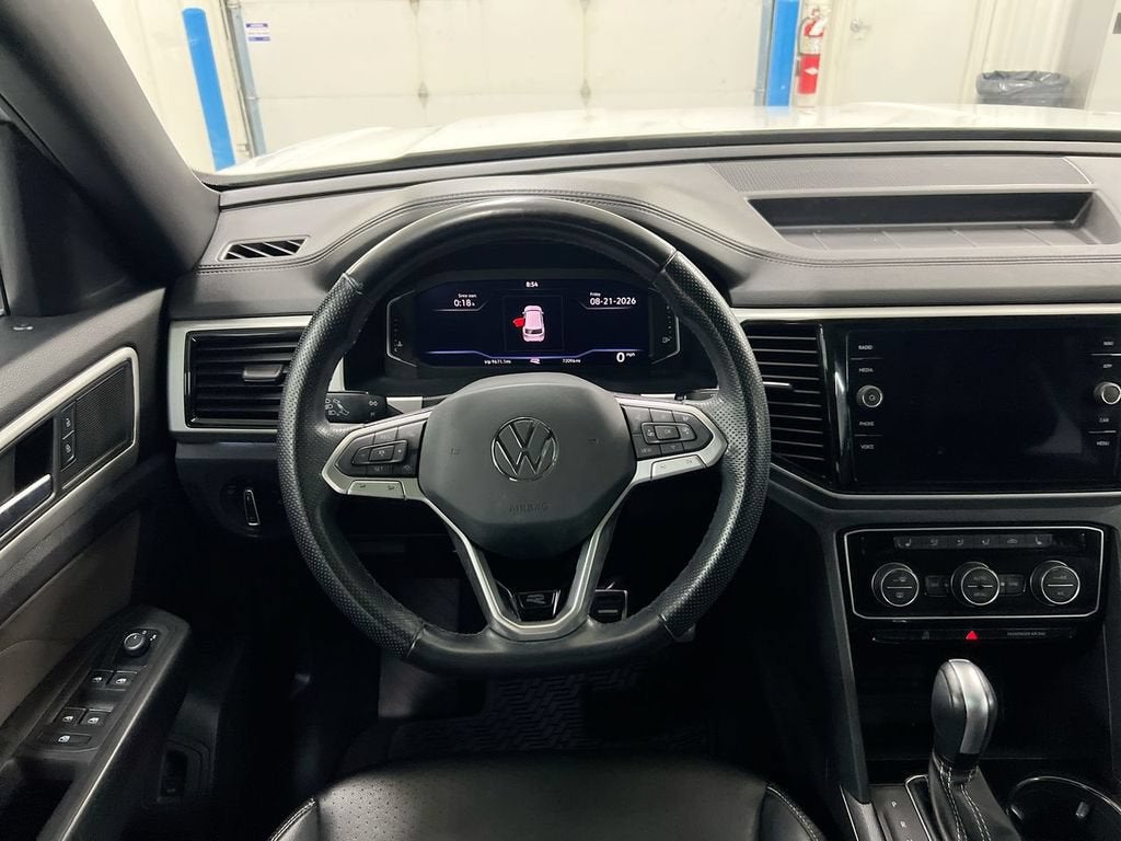 2022 Volkswagen Atlas Cross Sport 2.0T SEL R-Line