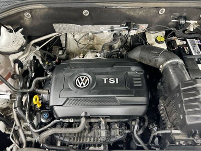 2022 Volkswagen Atlas Cross Sport 2.0T SEL R-Line