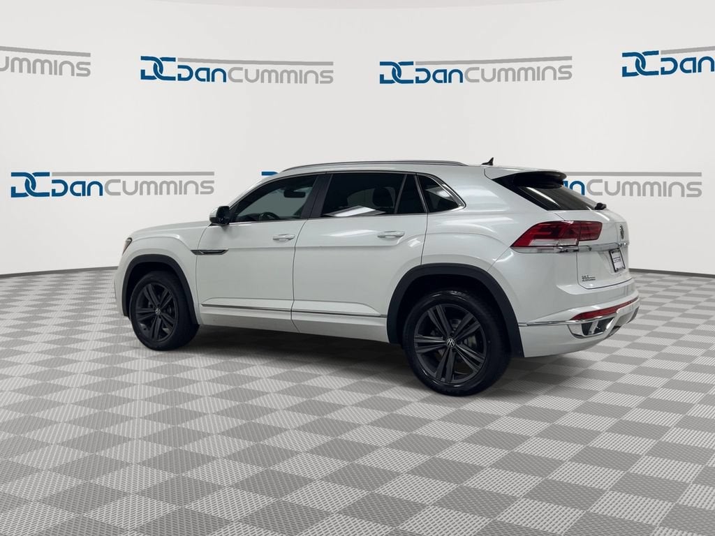 2022 Volkswagen Atlas Cross Sport 2.0T SEL R-Line