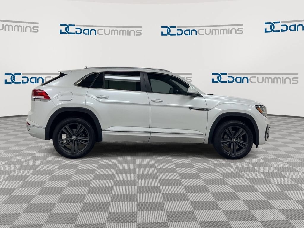 2022 Volkswagen Atlas Cross Sport 2.0T SEL R-Line