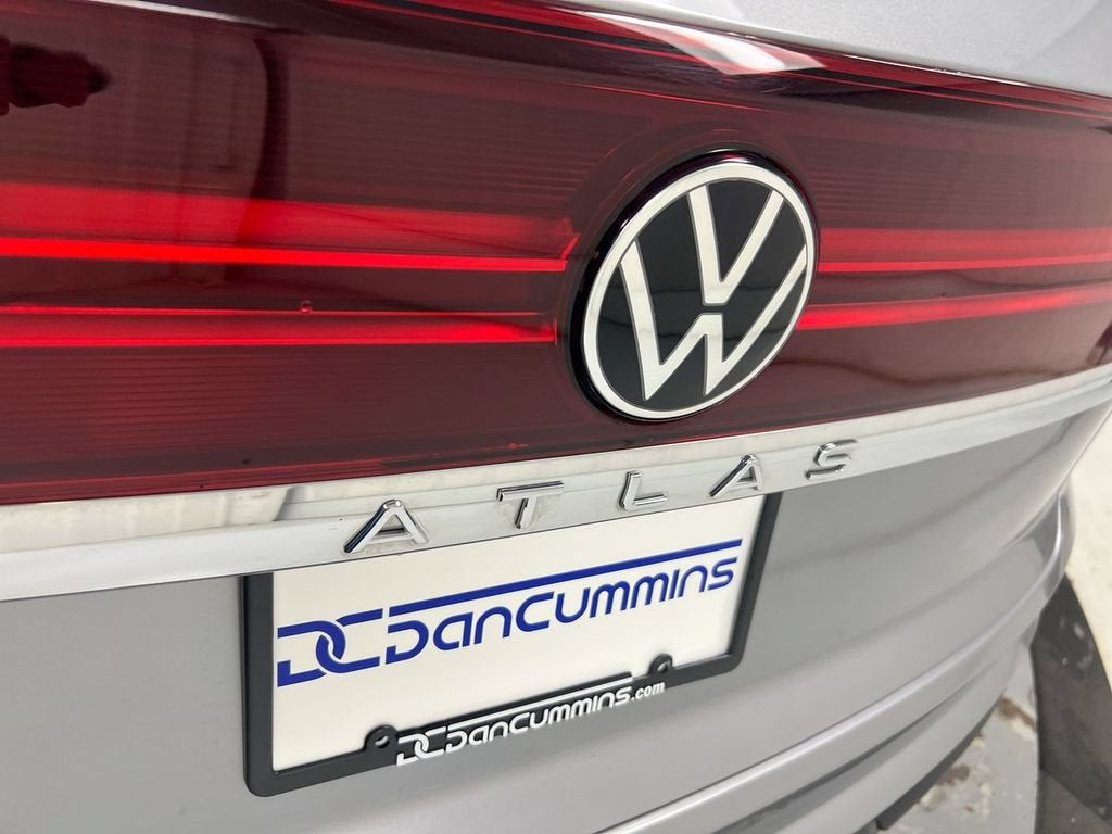 2025 Volkswagen Atlas Cross Sport 2.0T SE w/Technology