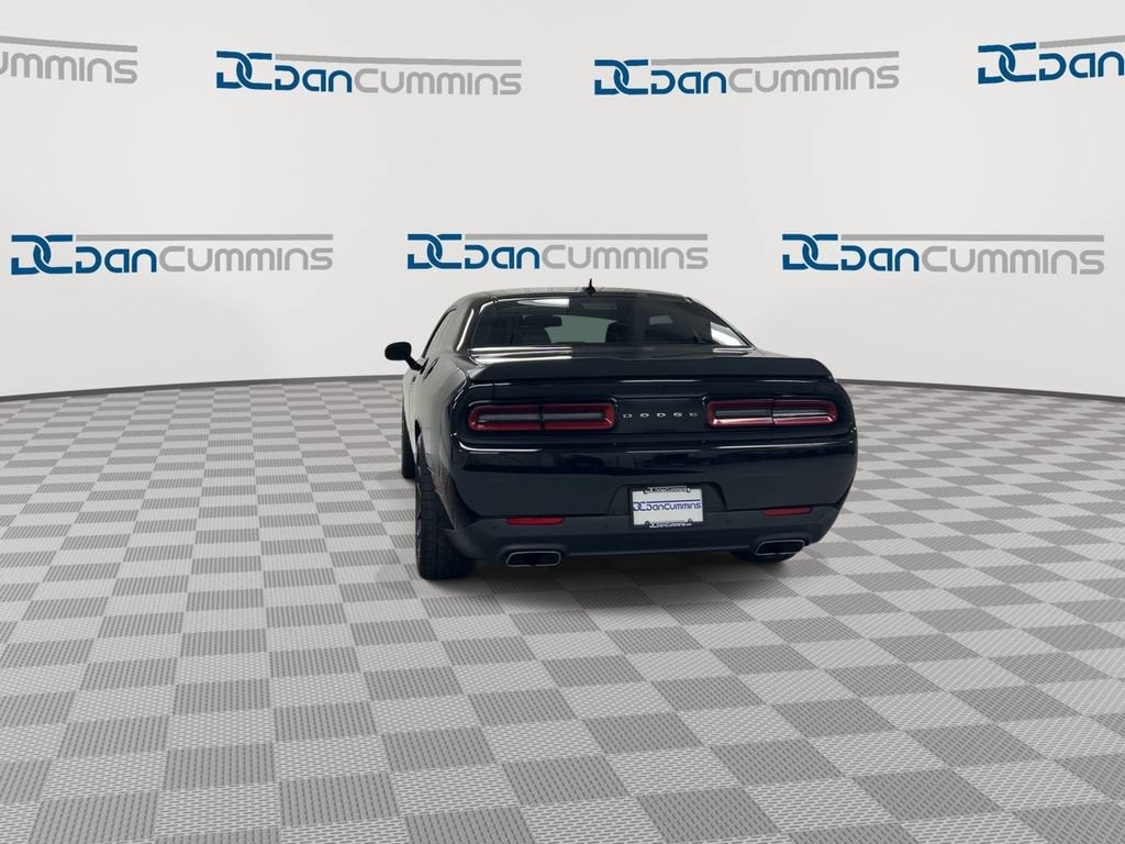 2016 Dodge Challenger R/T Scat Pack