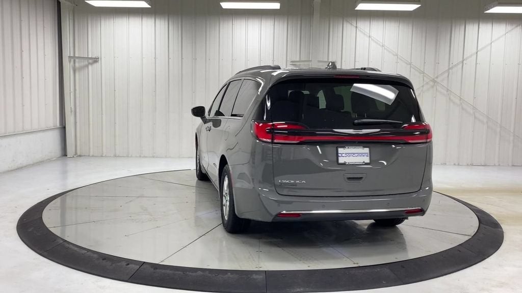 2021 Chrysler Pacifica Touring