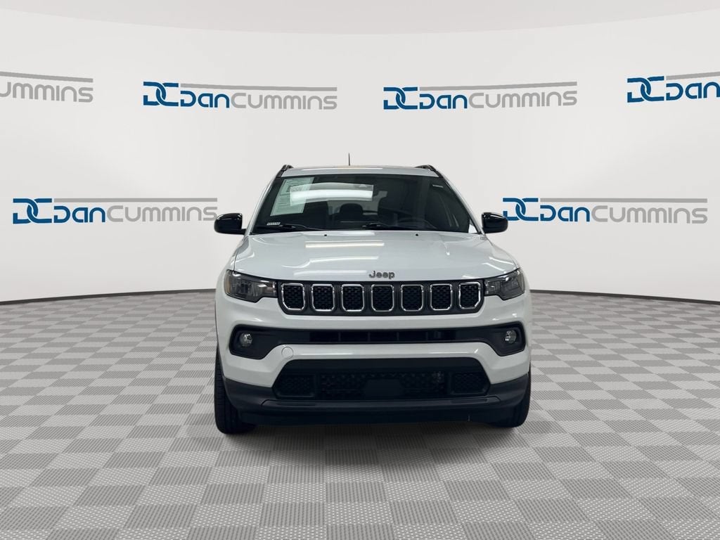 2023 Jeep Compass Latitude Lux