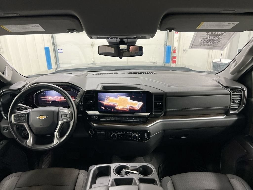2025 Chevrolet Silverado 1500 LT (2FL)
